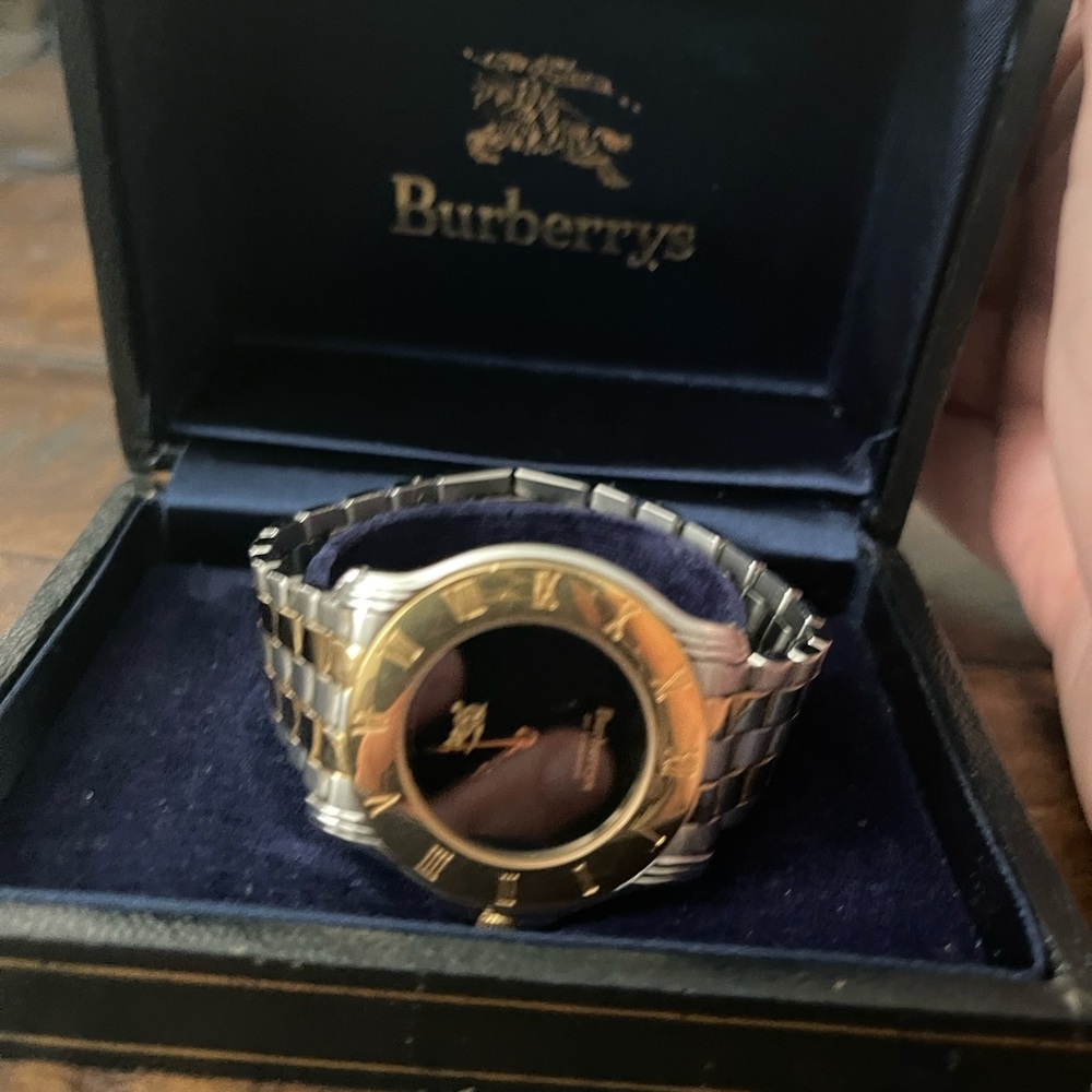 Vintage Burberrys London watch authentic